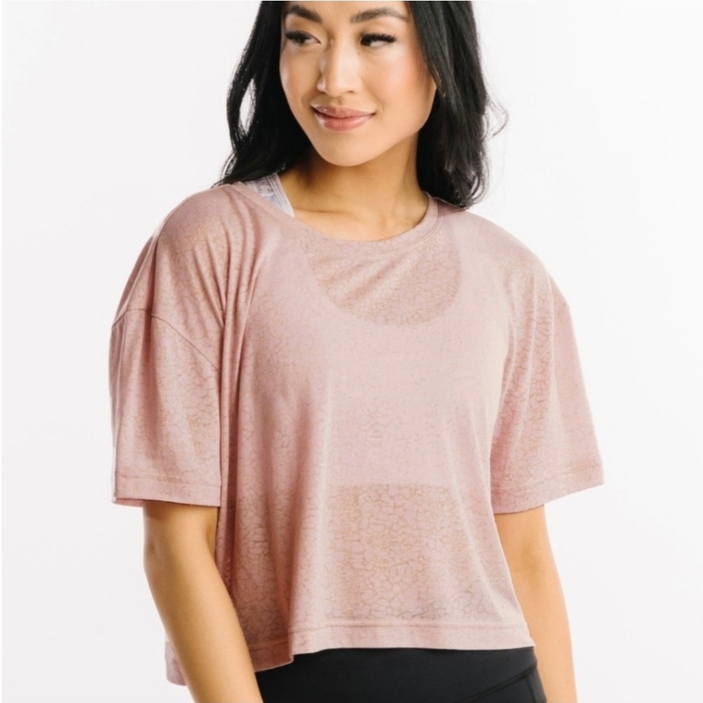 ZYIA Active Muted Pink Mosaic Cropped Tee - Size M